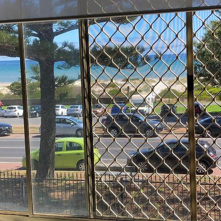 Adelaide - Semaphore Beach Front Bagian luar foto